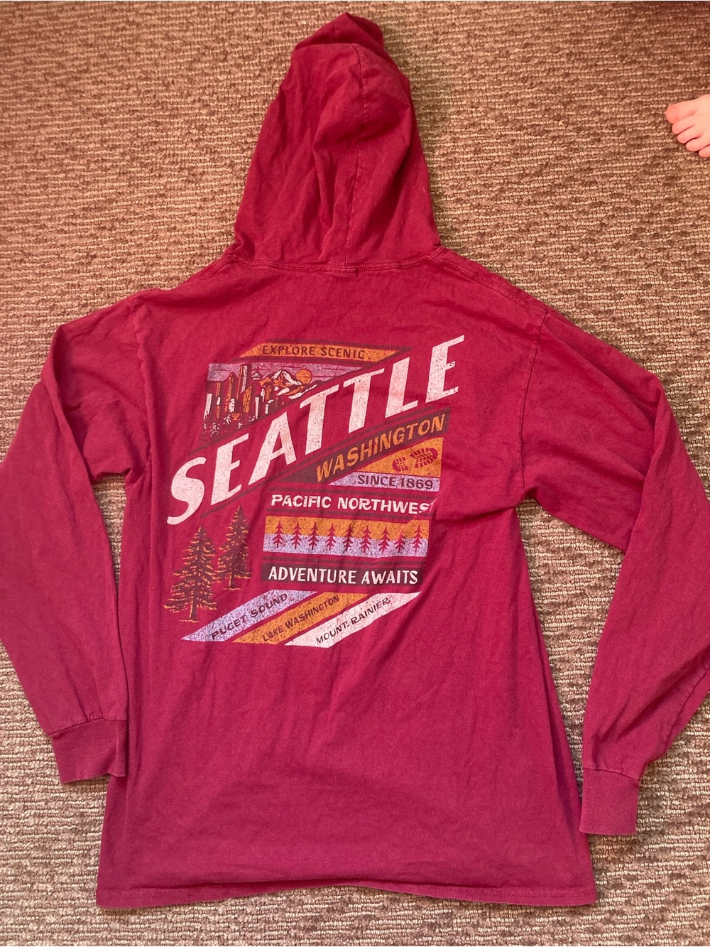 Seattle Washington Long Sleeve Hooded Shirt Tourist Destination